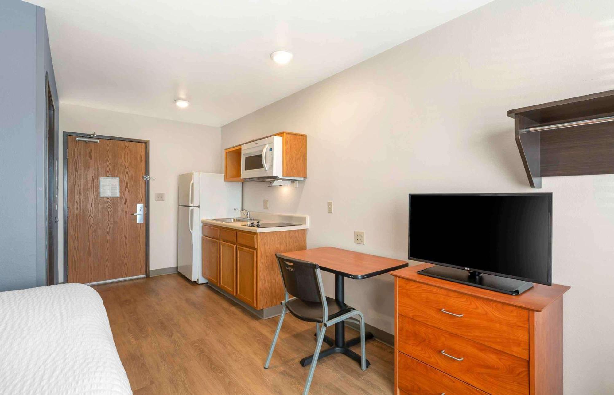 Extended Stay America Select Suites - Cleveland - Avon Exteriér fotografie